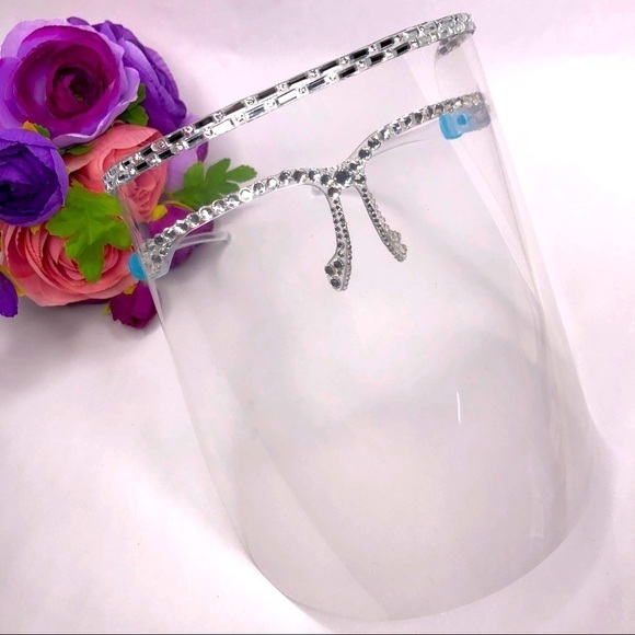 𝅺WEDDING Crystal Faceshield - Picture 1 of 2